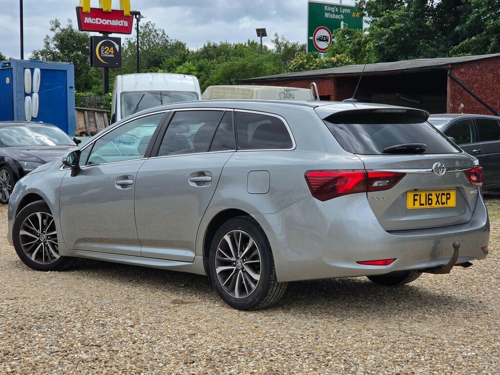 Toyota Avensis Estate 2.0 D-4d Business Edition Plus Touring Spor FL16XCP Grey #4