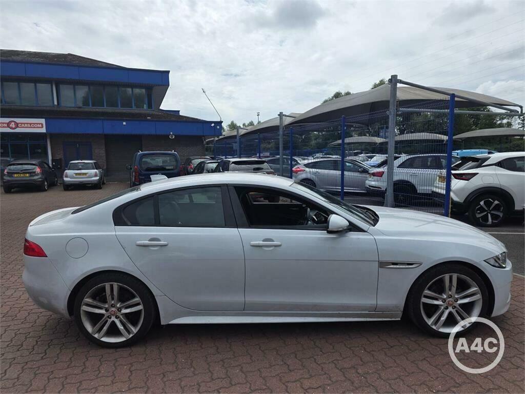 Jaguar XE Saloon 2.0D R-sport Euro 6 Ss 201717 White #6