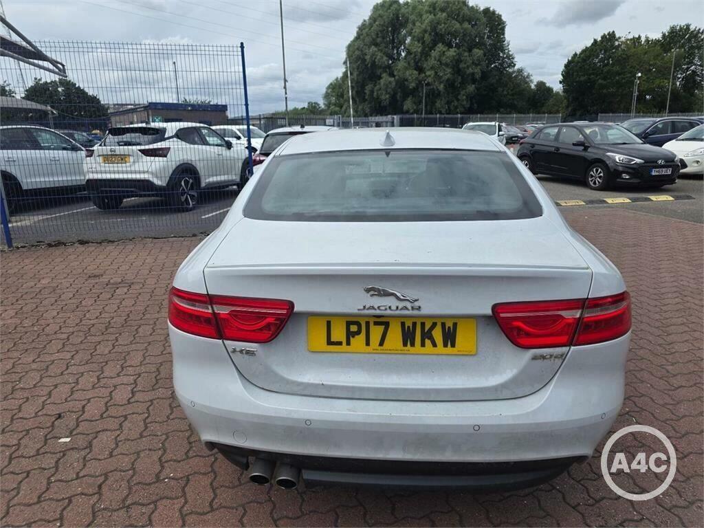 Jaguar XE Saloon 2.0D R-sport Euro 6 Ss 201717 White #5