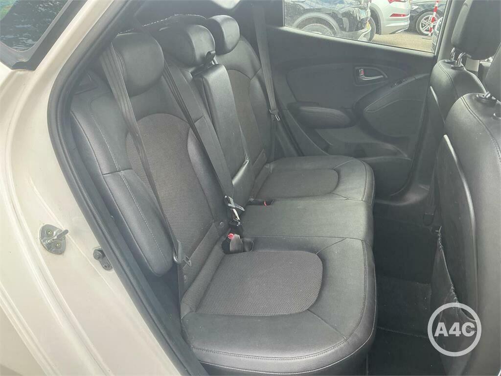 Hyundai Ix35 1.7 Crdi Se Suv Euro 5 Ss Na Black #10