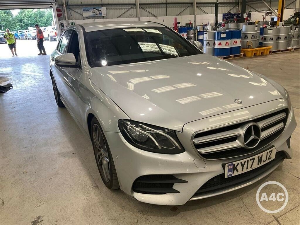 Mercedes-Benz E Class 2.0 E220d Amg Line G-tronic Euro 6 Ss Silver