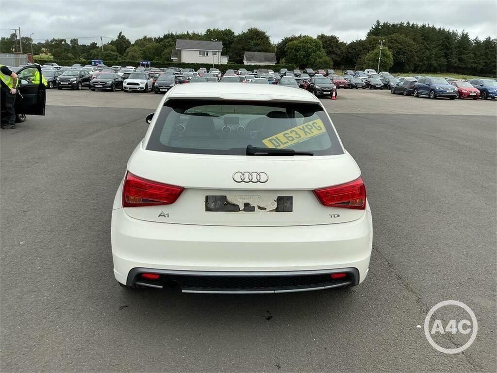 Audi A1 2.0 Tdi Black Edition Blue #11