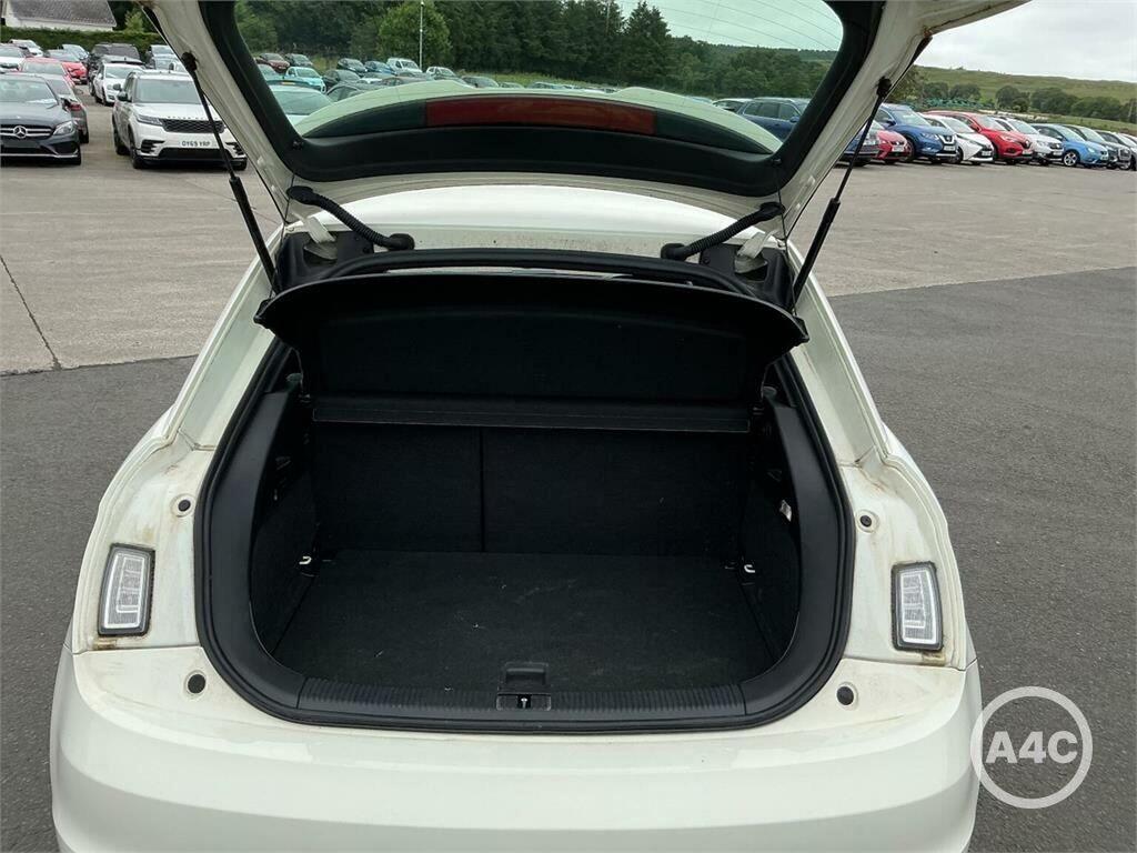 Audi A1 2.0 Tdi Black Edition Blue #10
