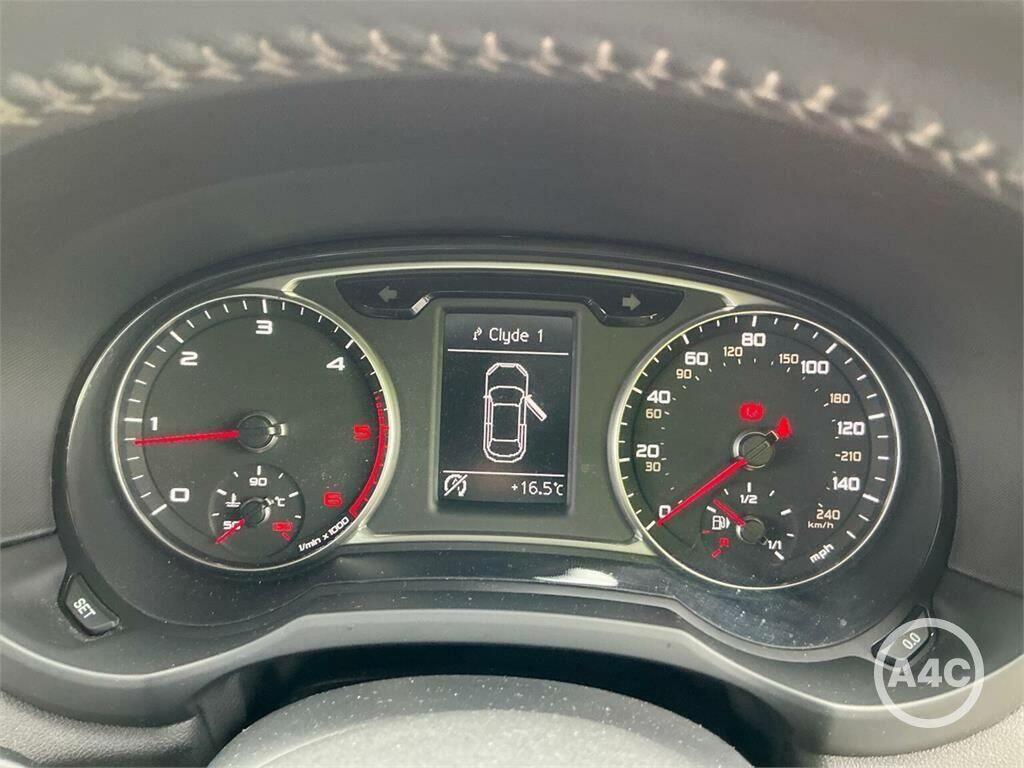 Audi A1 2.0 Tdi Black Edition Blue #7
