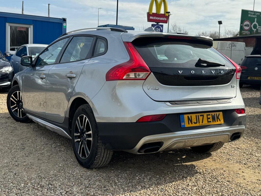 Volvo V40 Cross Country Hatchback 2.0 T3 Euro 6 Ss 201717 Silver #4