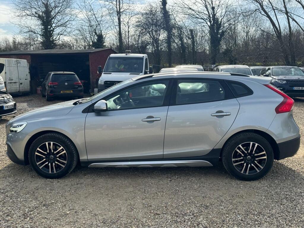 Volvo V40 Cross Country Hatchback 2.0 T3 Euro 6 Ss 201717 Silver #6