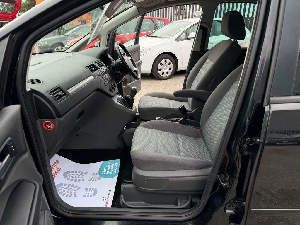 Ford Focus C-Max 1.6 16V Zetec Mpv 166 G Km 99 B Silver #17