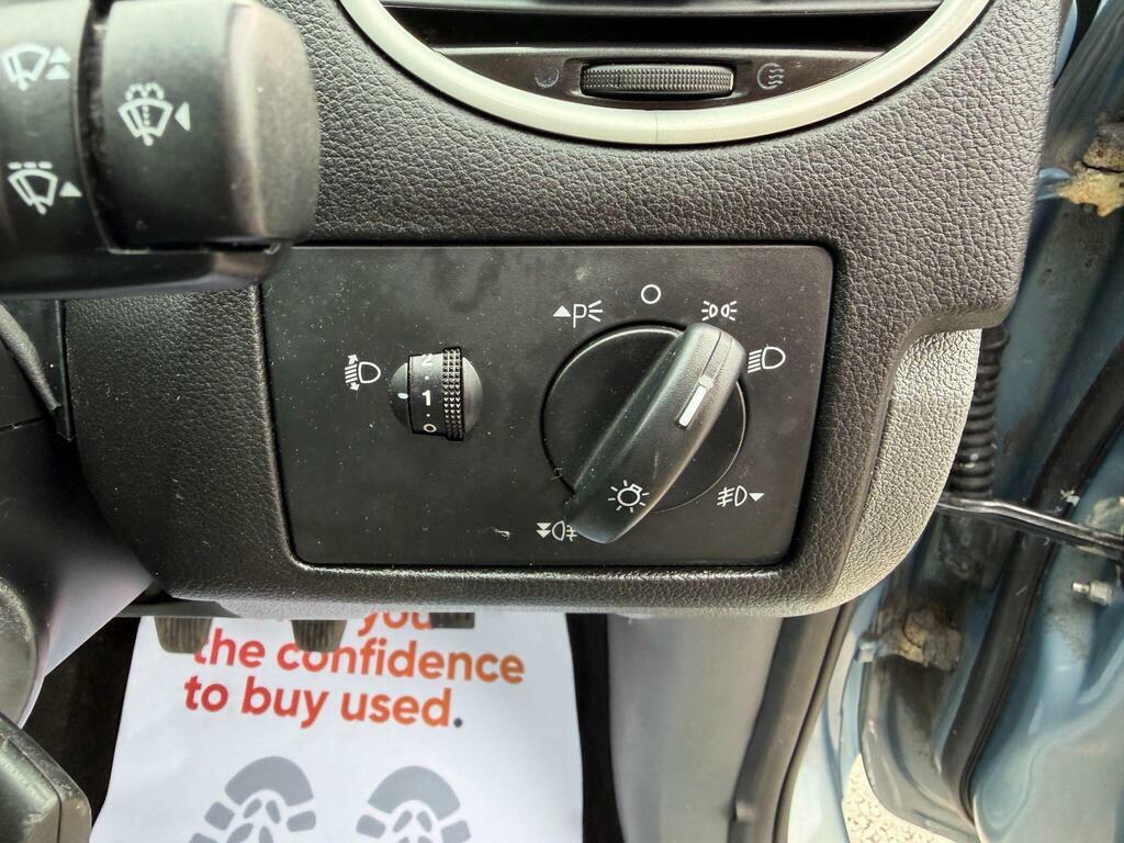 Ford Focus 1.6 Zetec Px To Clear 13 Stamps By Us Blue #19