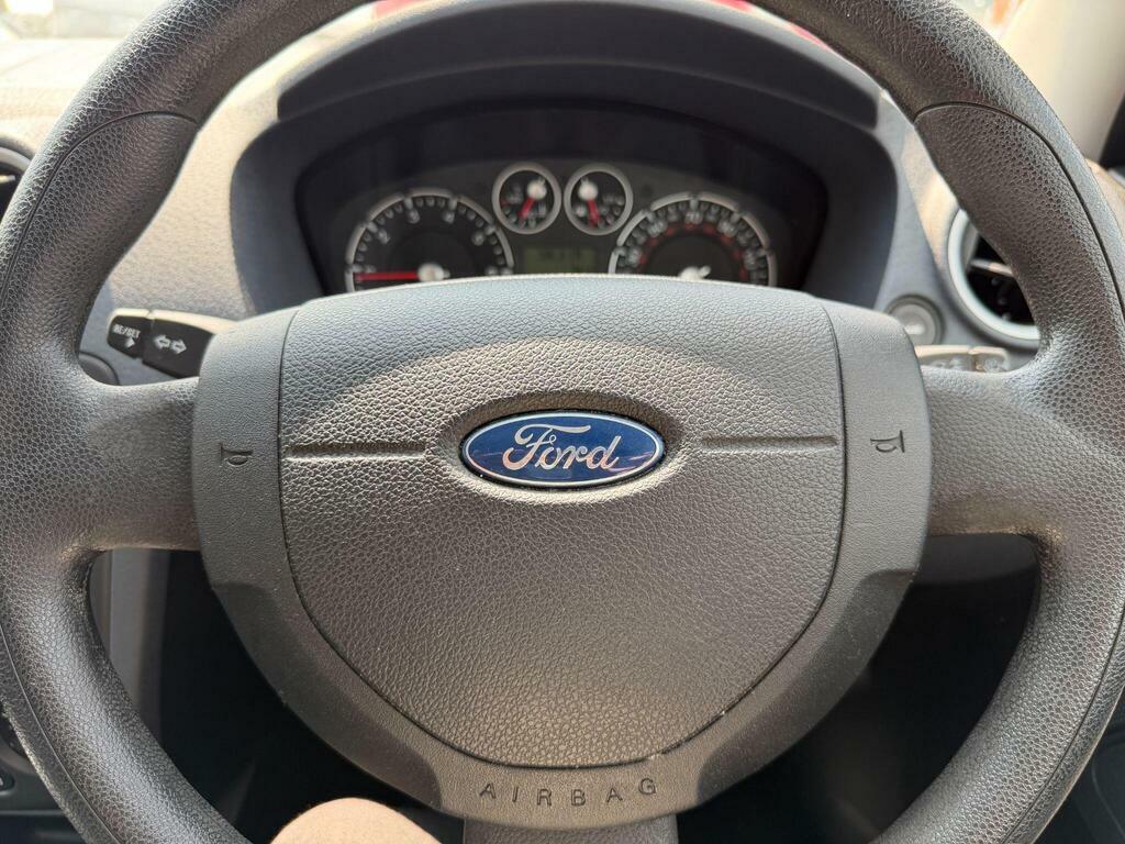 Ford Fusion 1.6 Tdci Plus Grey #21