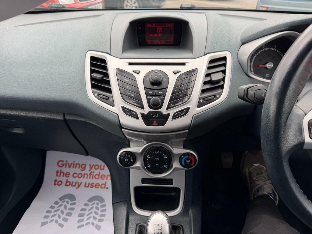 Ford Fiesta Titanium Blue #25