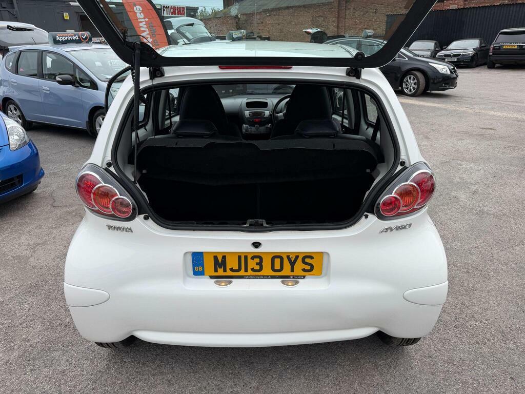 Toyota Aygo Hatchback White #7