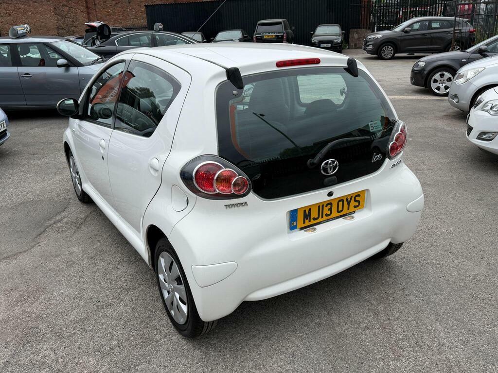 Toyota Aygo 1.0 Vvt-i Ice Euro 5 White #4
