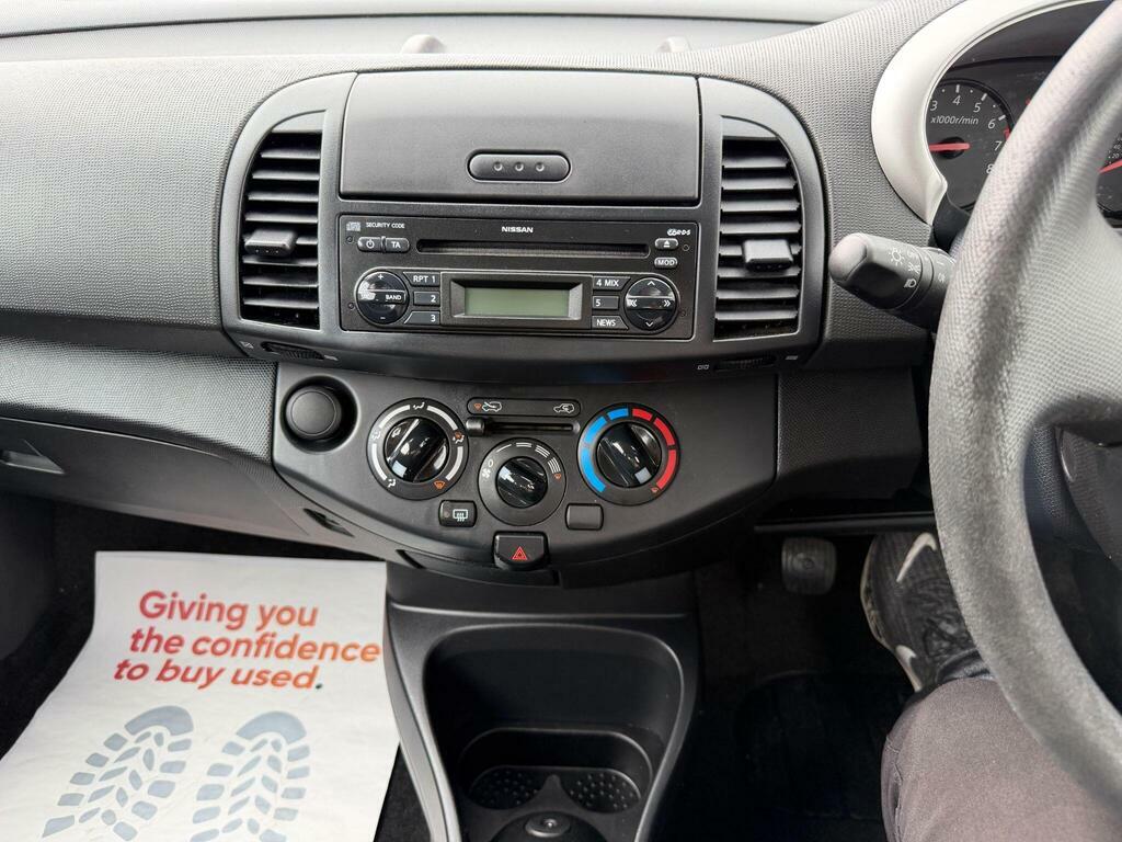 Nissan Micra 1.5 Dci N-tec Beige #26