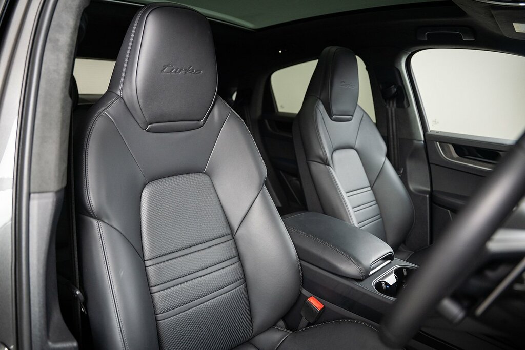 Porsche Cayenne V8 E-hybrid Turbo Grey #2