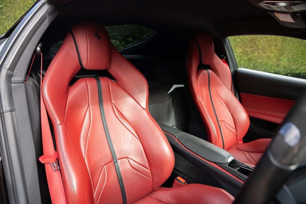 Ferrari 812 Superfast V12 Black