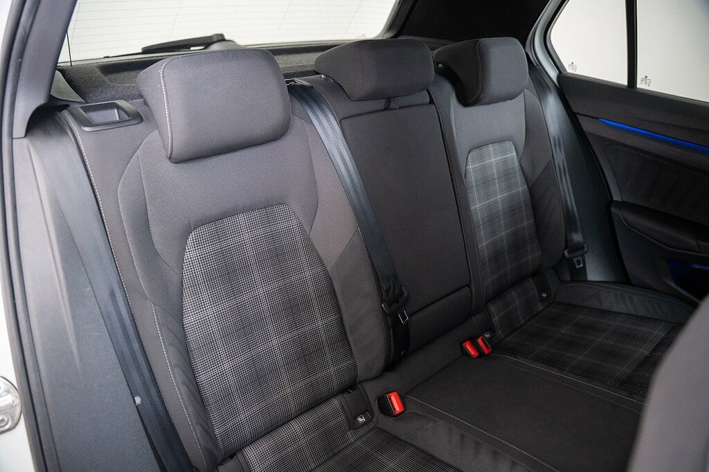 Volkswagen Golf Tdi Gtd RE73VOP White #3