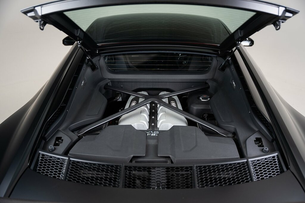 Audi R8 R8 Performance V10 Quattro Edition White #31