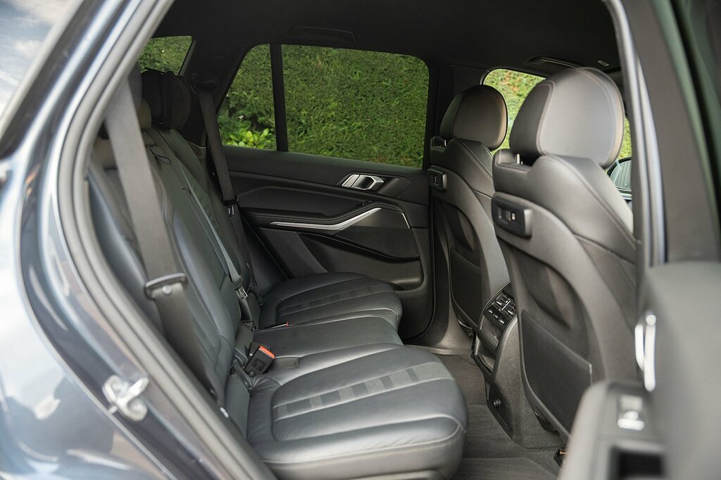 BMW X5 Xdrive M50d Black #35