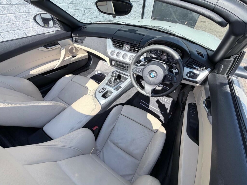 BMW Z4 Sdrive20i M Sport Roadster Silver #9