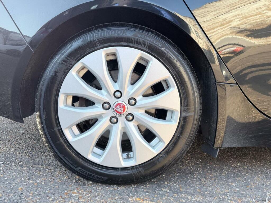 Jaguar XE  Black #57