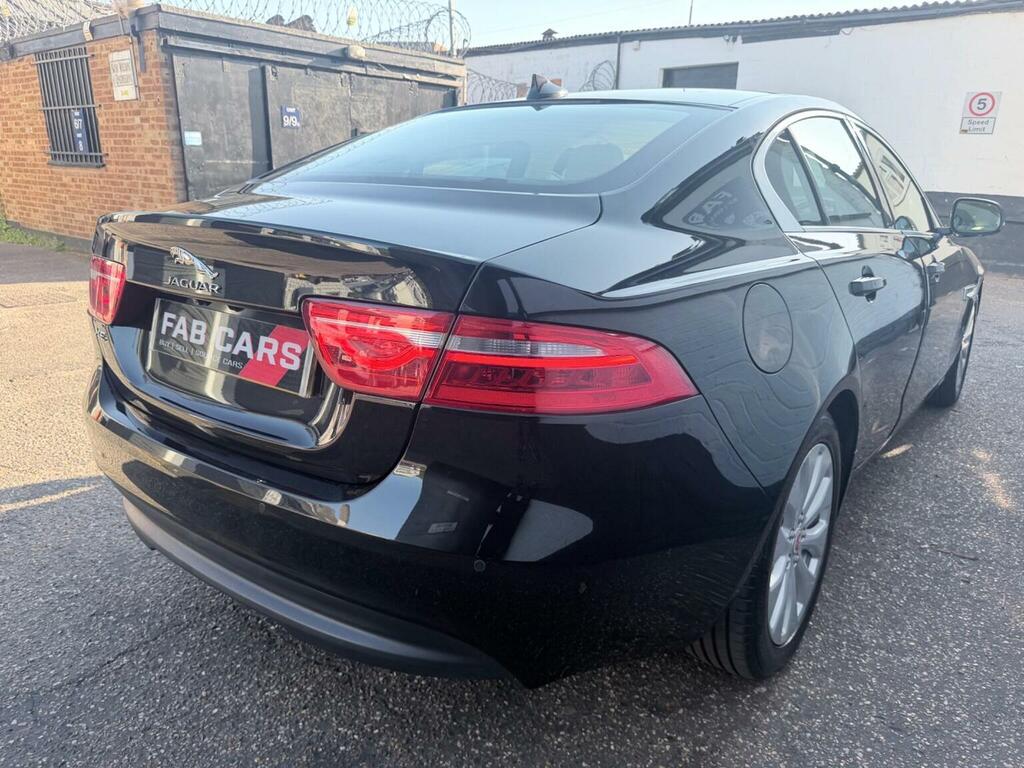 Jaguar XE  Black #30