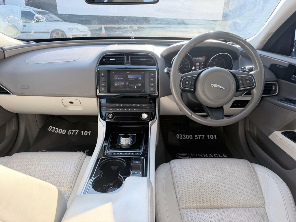 Jaguar XE  Black #33