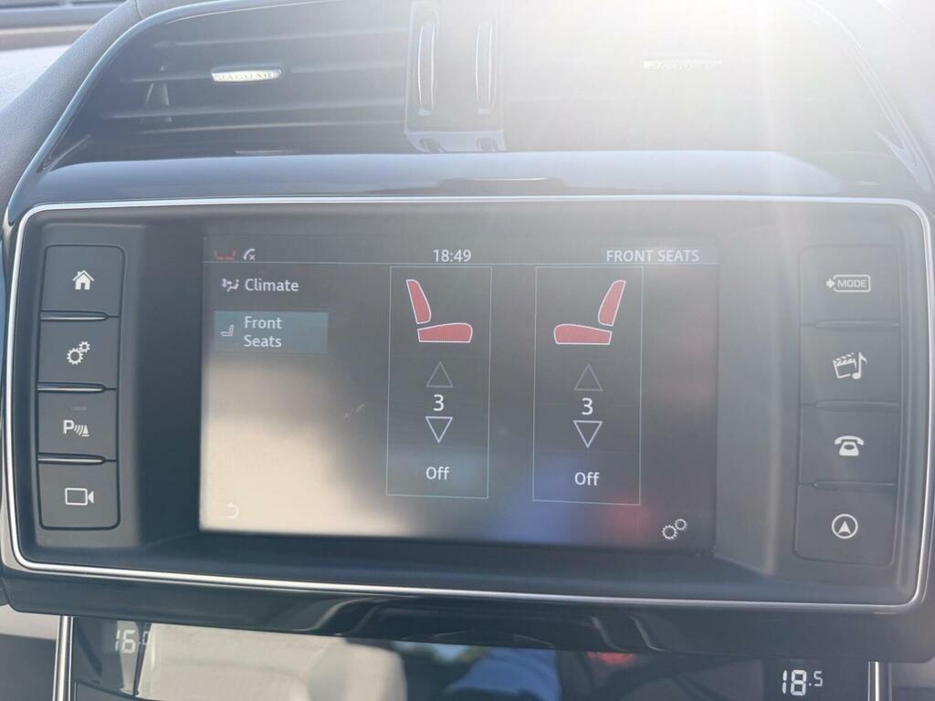 Jaguar XE  Black #40