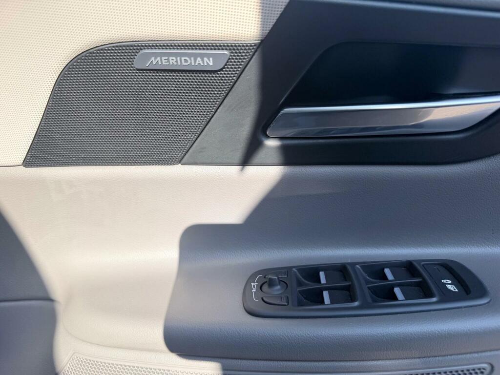 Jaguar XE  Black #14
