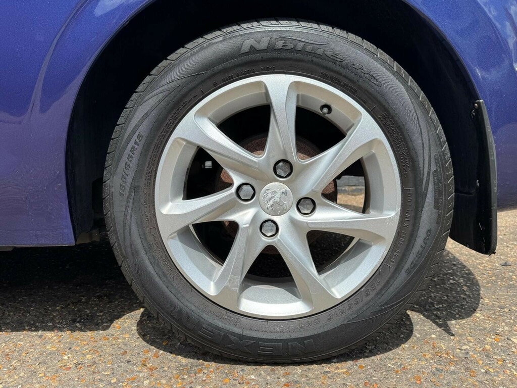 Peugeot 208 208 Access Blue #48