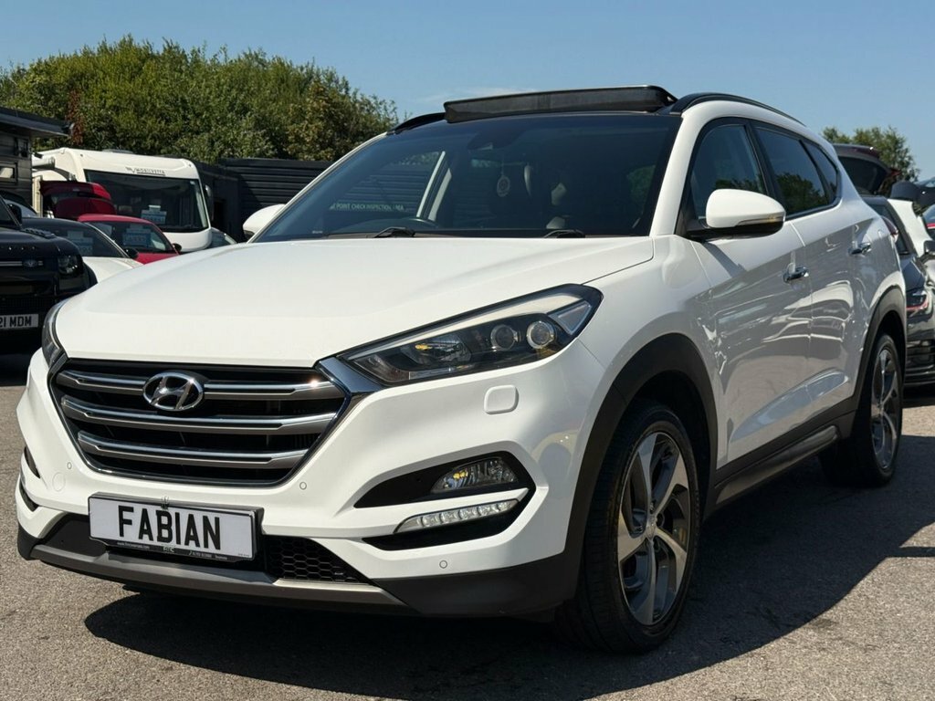 Hyundai Tucson 2L Premium Se White #3