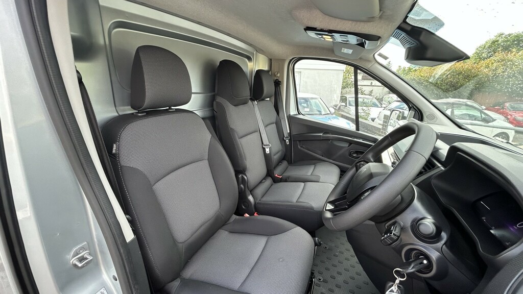 Renault Trafic Panel Van 2.0 Ll30 Blue Dci 130 Advance Panel Van Grey #6