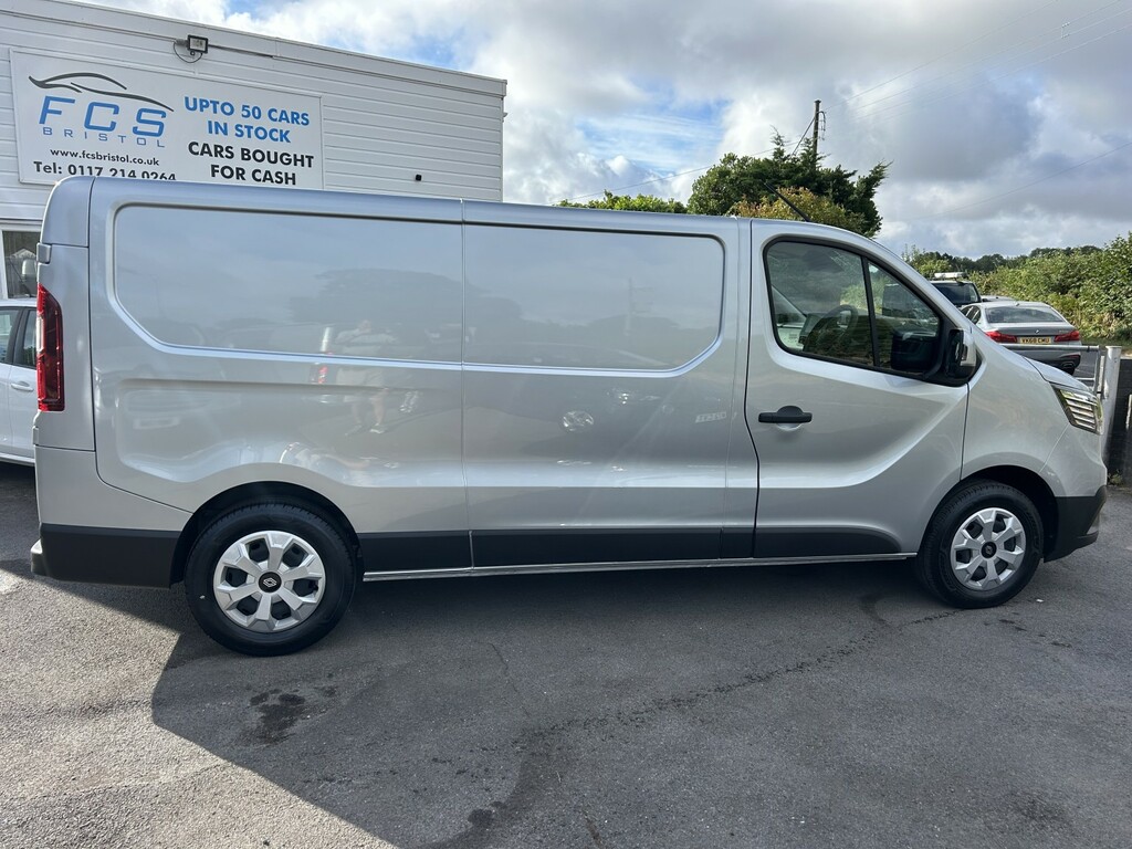 Renault Trafic Panel Van 2.0 Ll30 Blue Dci 130 Advance Panel Van Grey #3