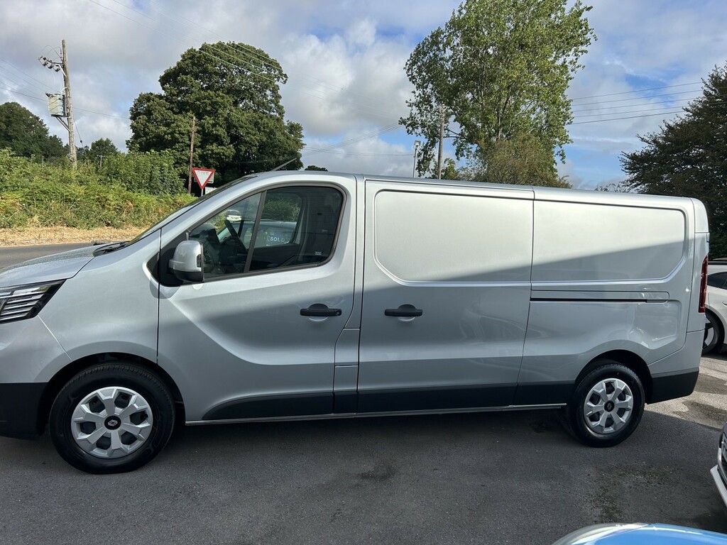 Renault Trafic Panel Van 2.0 Ll30 Blue Dci 130 Advance Panel Van Grey #4