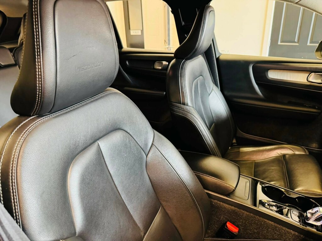 Volvo XC40 2.0 T4 Momentum Pro Awd Geartronic White #8