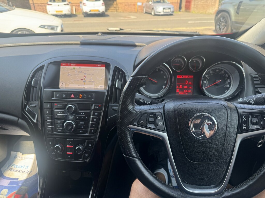 Vauxhall Astra GTC 1.4 I Turbo Sri Red #6