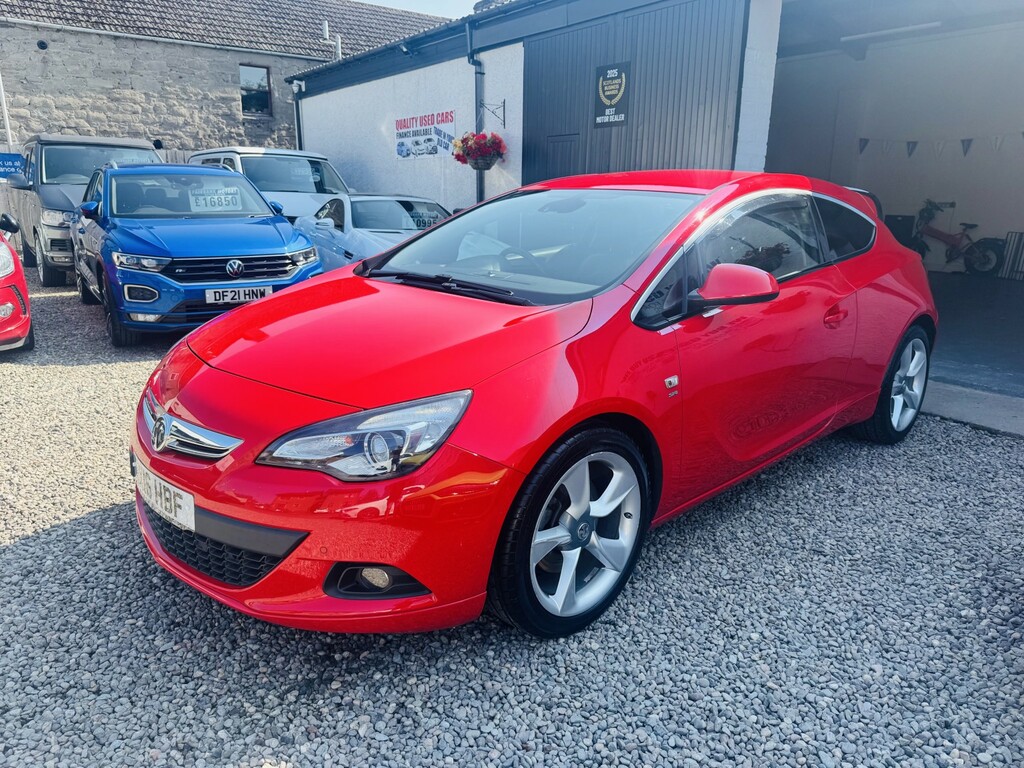 Vauxhall Astra GTC 1.4 I Turbo Sri Red #2