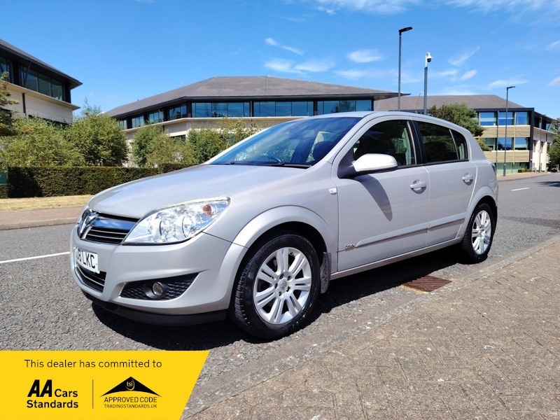 Vauxhall Astra 1.8I 16V Design Hatchback Beige #3