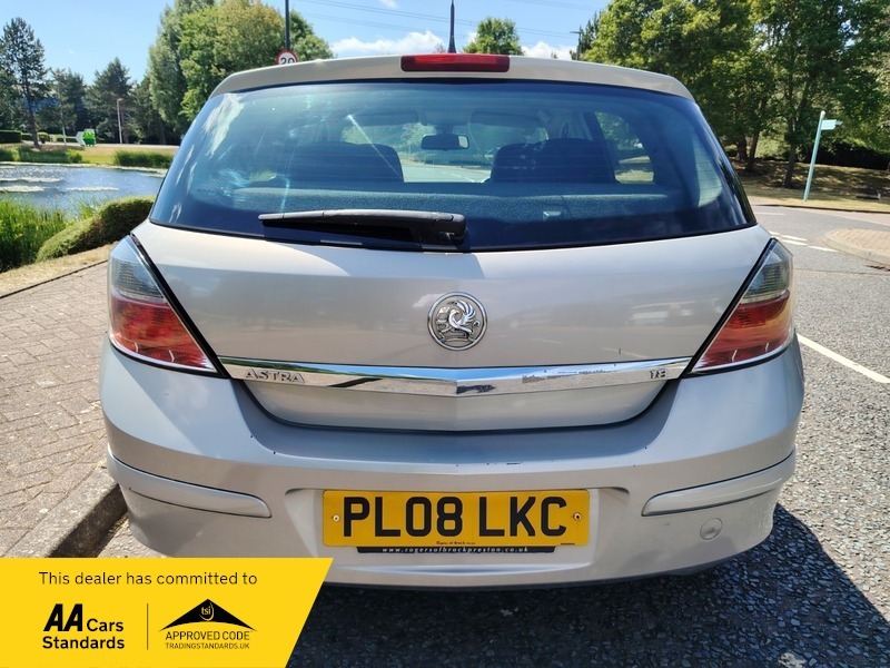 Vauxhall Astra 1.8I 16V Design Hatchback Beige #6