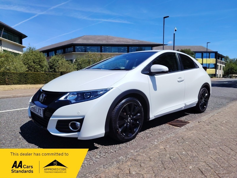 Honda Civic 1.8 I-vtec Se Plus White #3