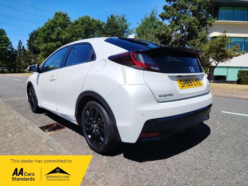 Honda Civic 1.8 I-vtec Se Plus White #5