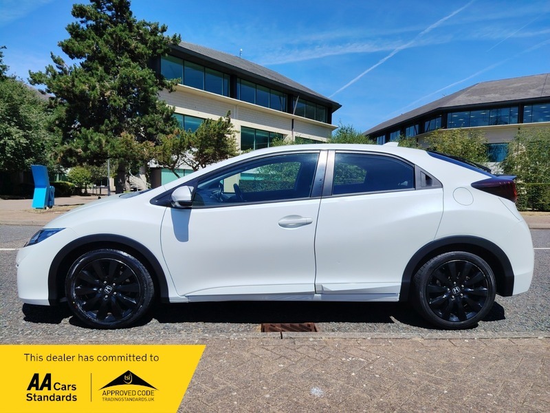 Honda Civic 1.8 I-vtec Se Plus White #4