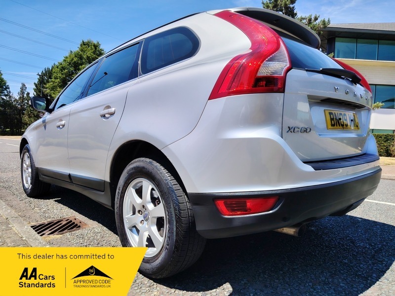 Volvo XC60 Suv 2.4 D5 Se Lux Awd Euro 4 200909 Brown #23