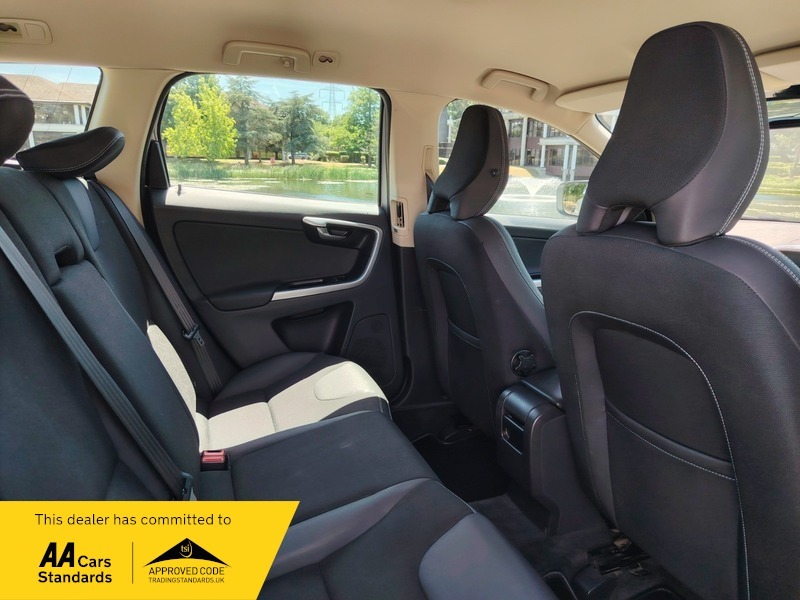 Volvo XC60 Suv 2.4 D5 Se Lux Awd Euro 4 200909 Brown #29