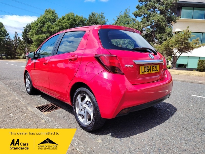 Toyota Yaris 1.5 Vvt-h Excel Hatchback Hybrid E-cvt White #5