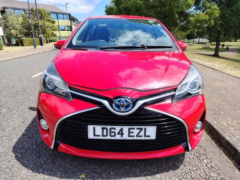 Toyota Yaris 1.5 Vvt-h Excel Hatchback Hybrid E-cvt White #2