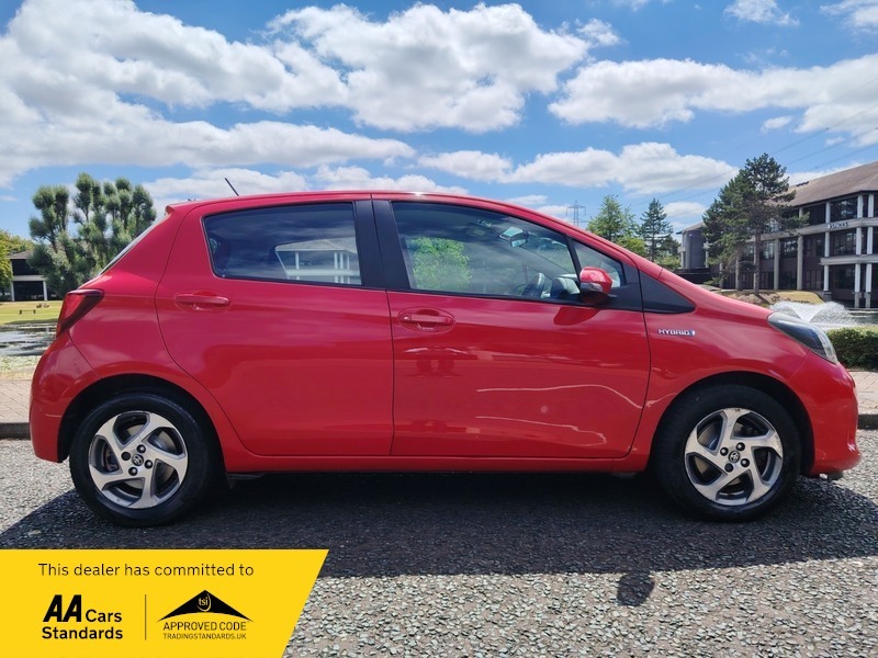 Toyota Yaris 1.5 Vvt-h Excel Hatchback Hybrid E-cvt White #12