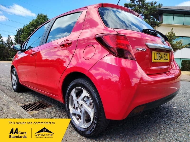 Toyota Yaris 1.5 Vvt-h Excel Hatchback Hybrid E-cvt White #19
