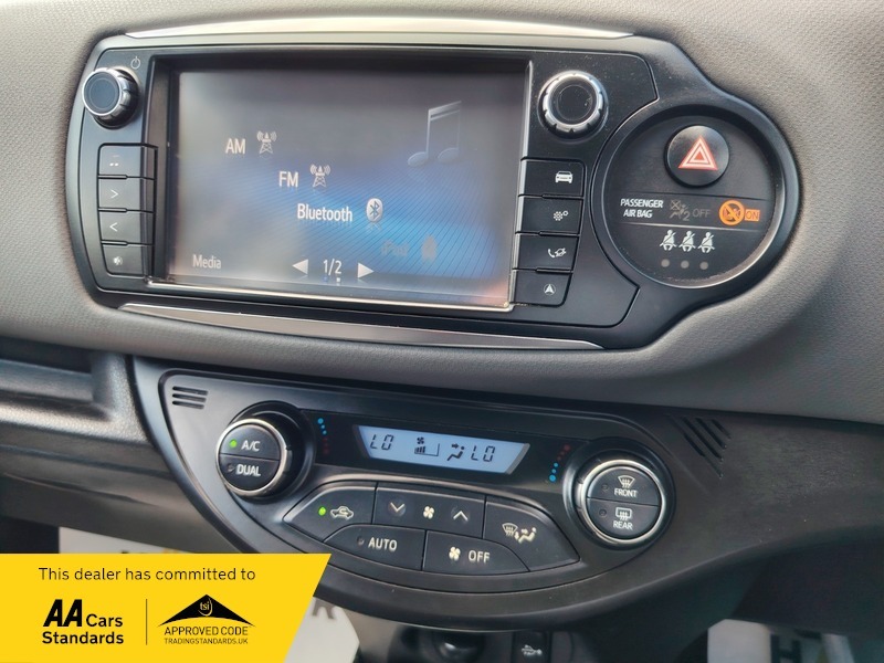 Toyota Yaris 1.5 Vvt-h Excel Hatchback Hybrid E-cvt White #28