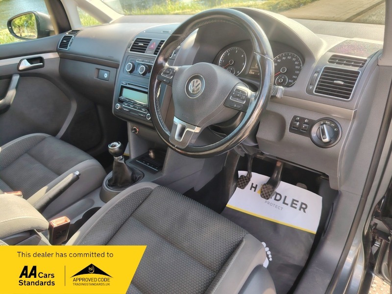 Volkswagen Touran Se Tdi Dsg Black #24