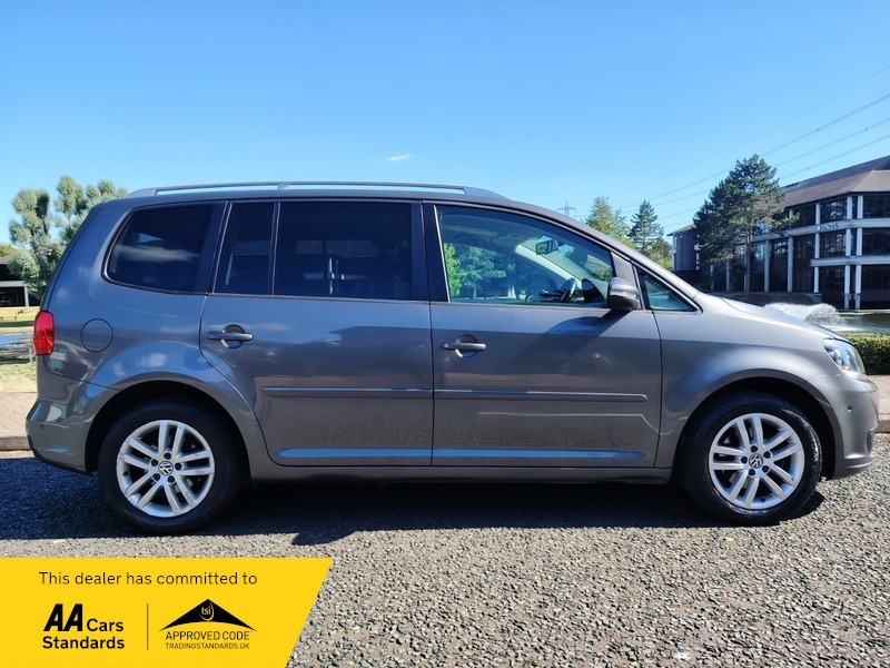 Volkswagen Touran Se Tdi Dsg Black #13